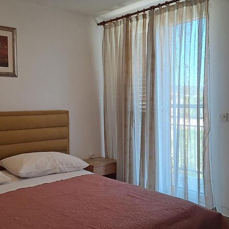 Apartments Stana Sukošan Buitenkant foto