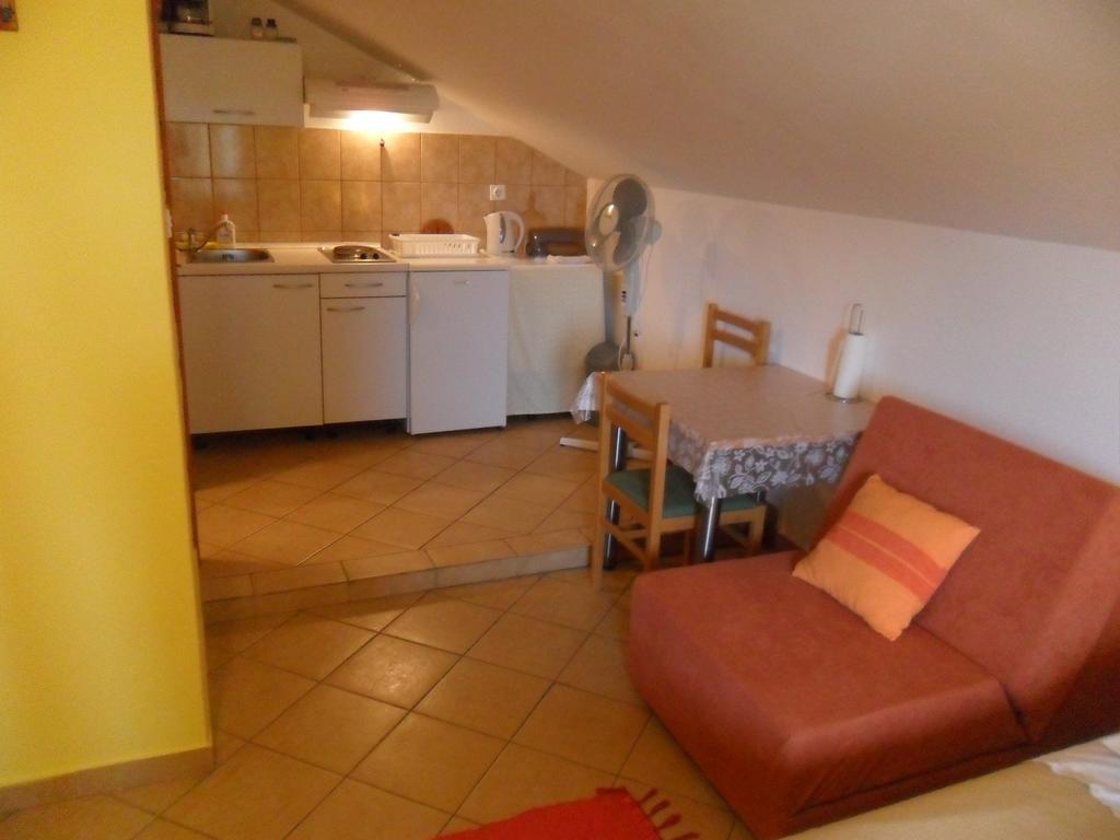 Apartments Stana Sukošan Kamer foto