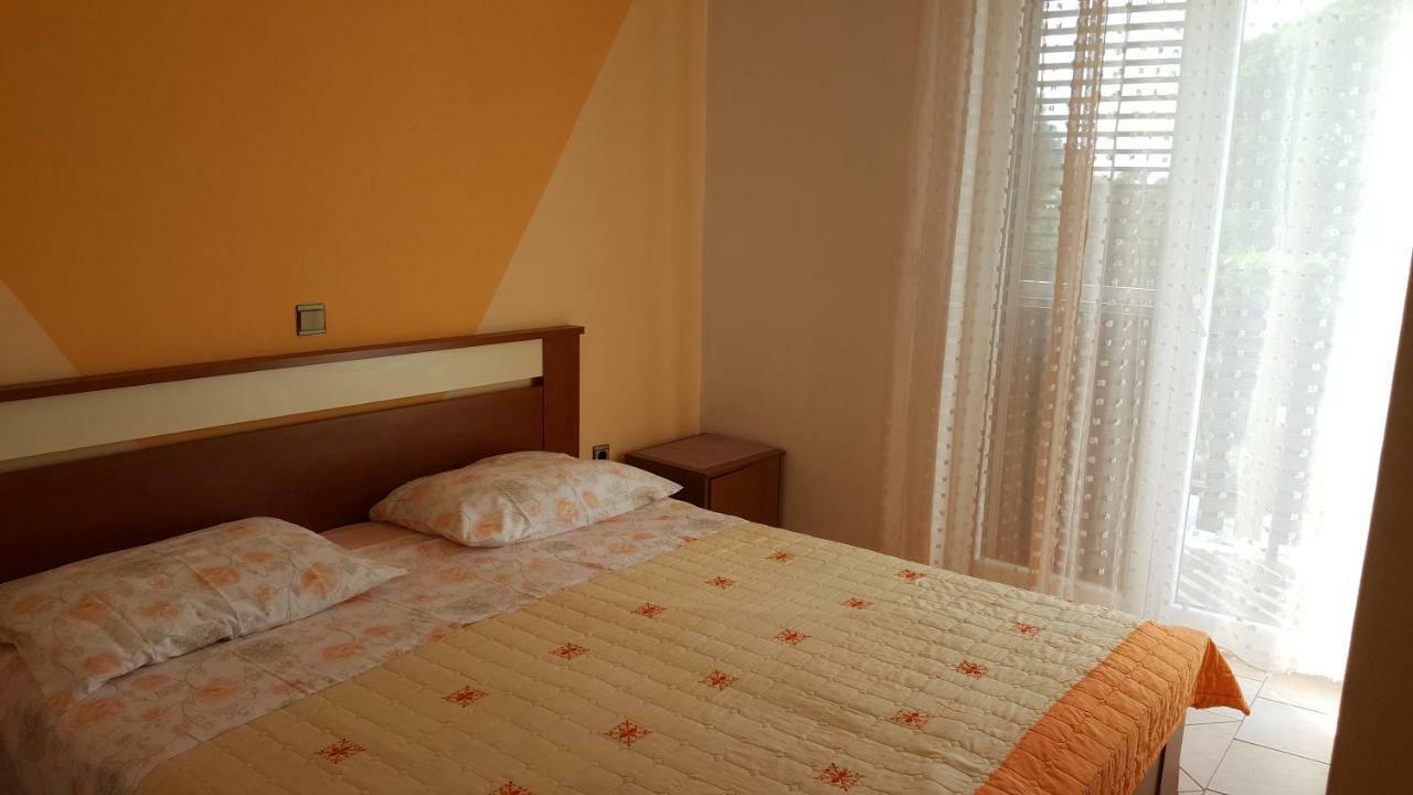 Apartments Stana Sukošan Buitenkant foto